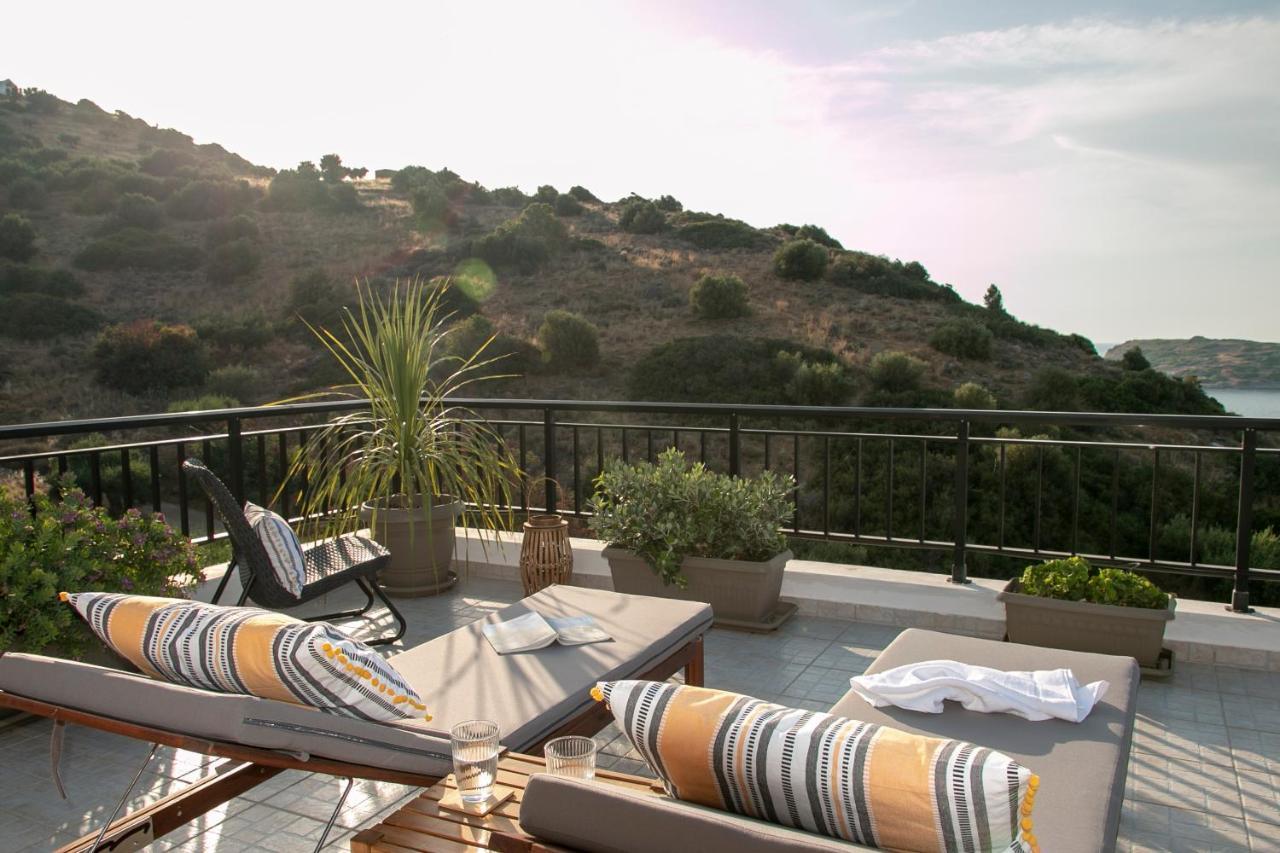Summer Dream Cottage, 2Br, Beautiful Sea View 모클로스 외부 사진