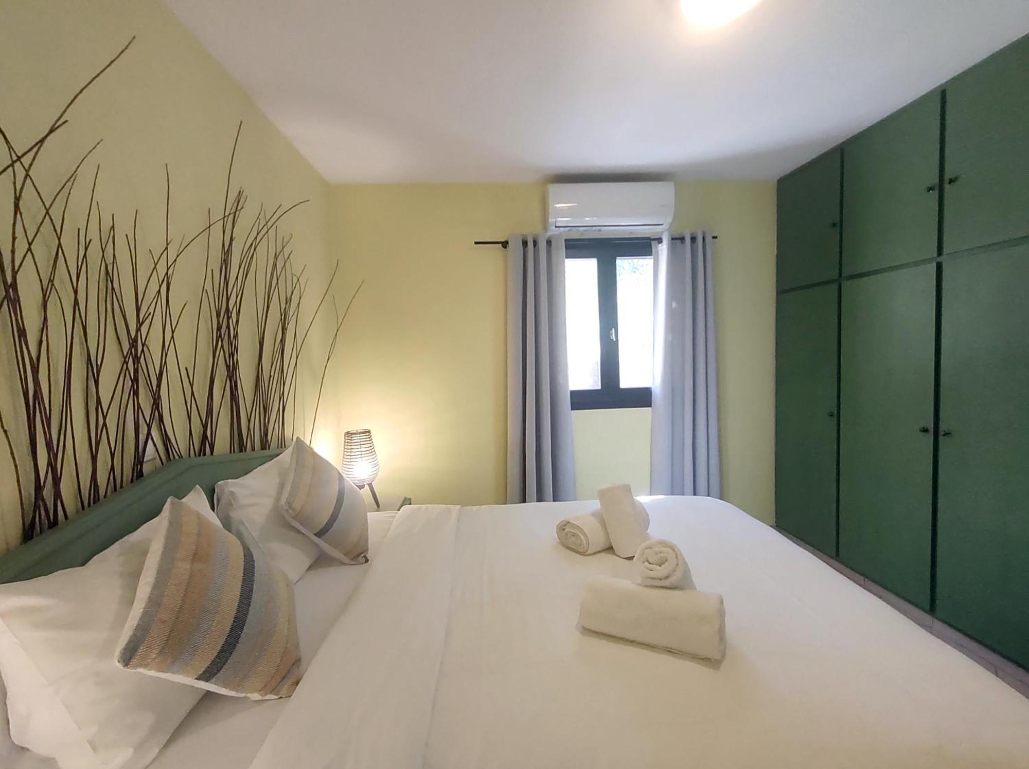 Summer Dream Cottage, 2Br, Beautiful Sea View 모클로스 외부 사진
