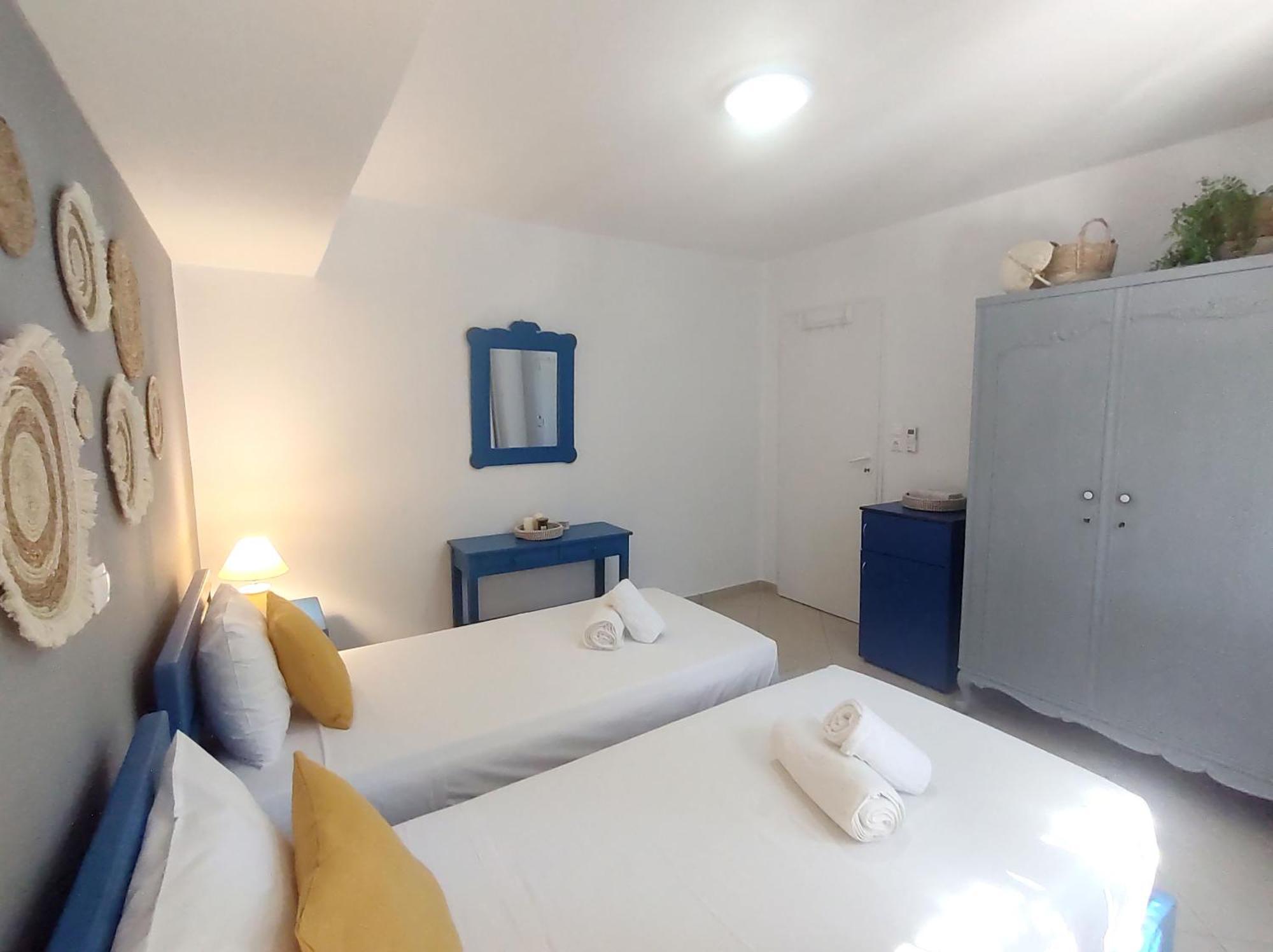 Summer Dream Cottage, 2Br, Beautiful Sea View 모클로스 외부 사진