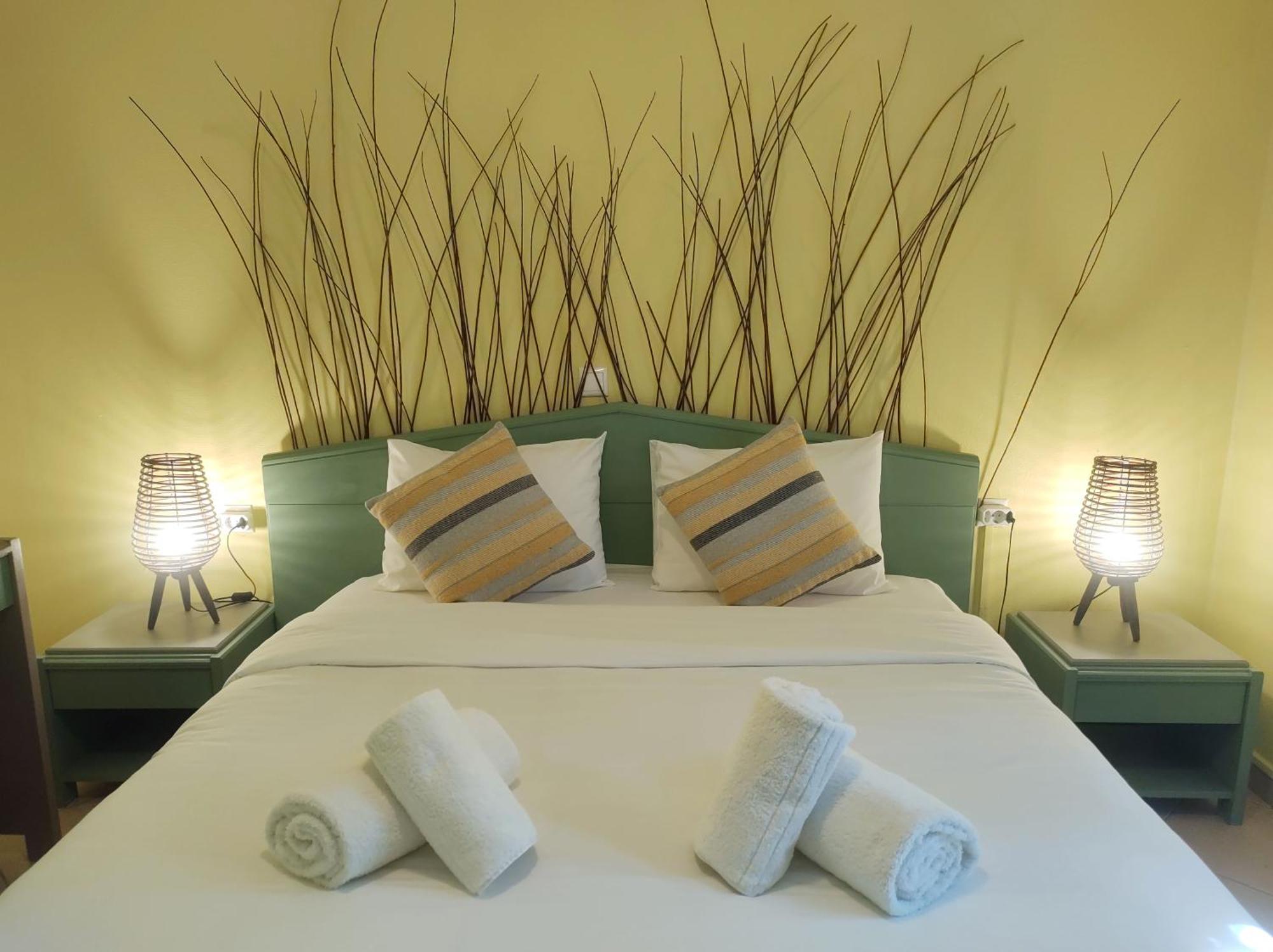 Summer Dream Cottage, 2Br, Beautiful Sea View 모클로스 외부 사진