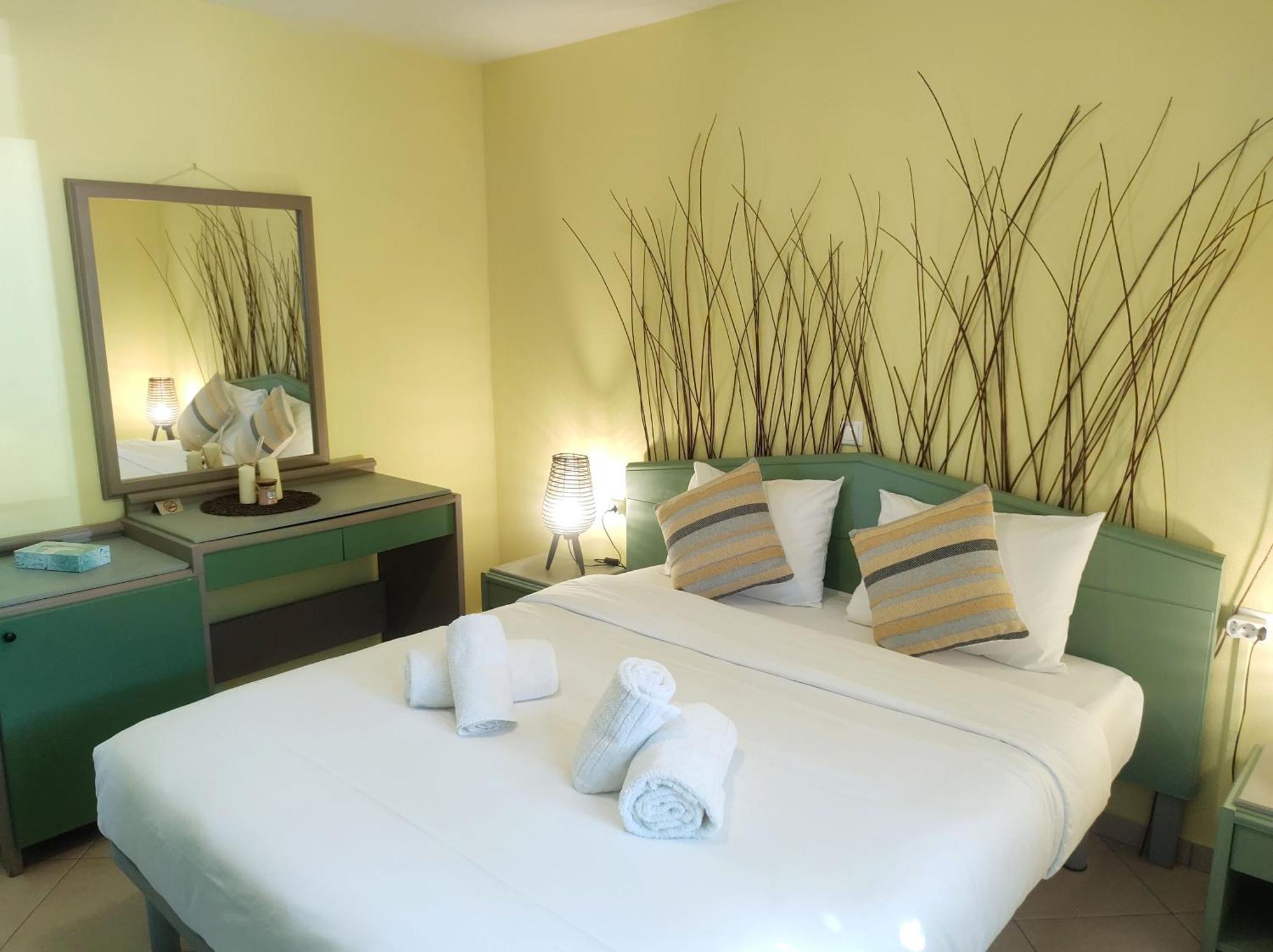Summer Dream Cottage, 2Br, Beautiful Sea View 모클로스 외부 사진